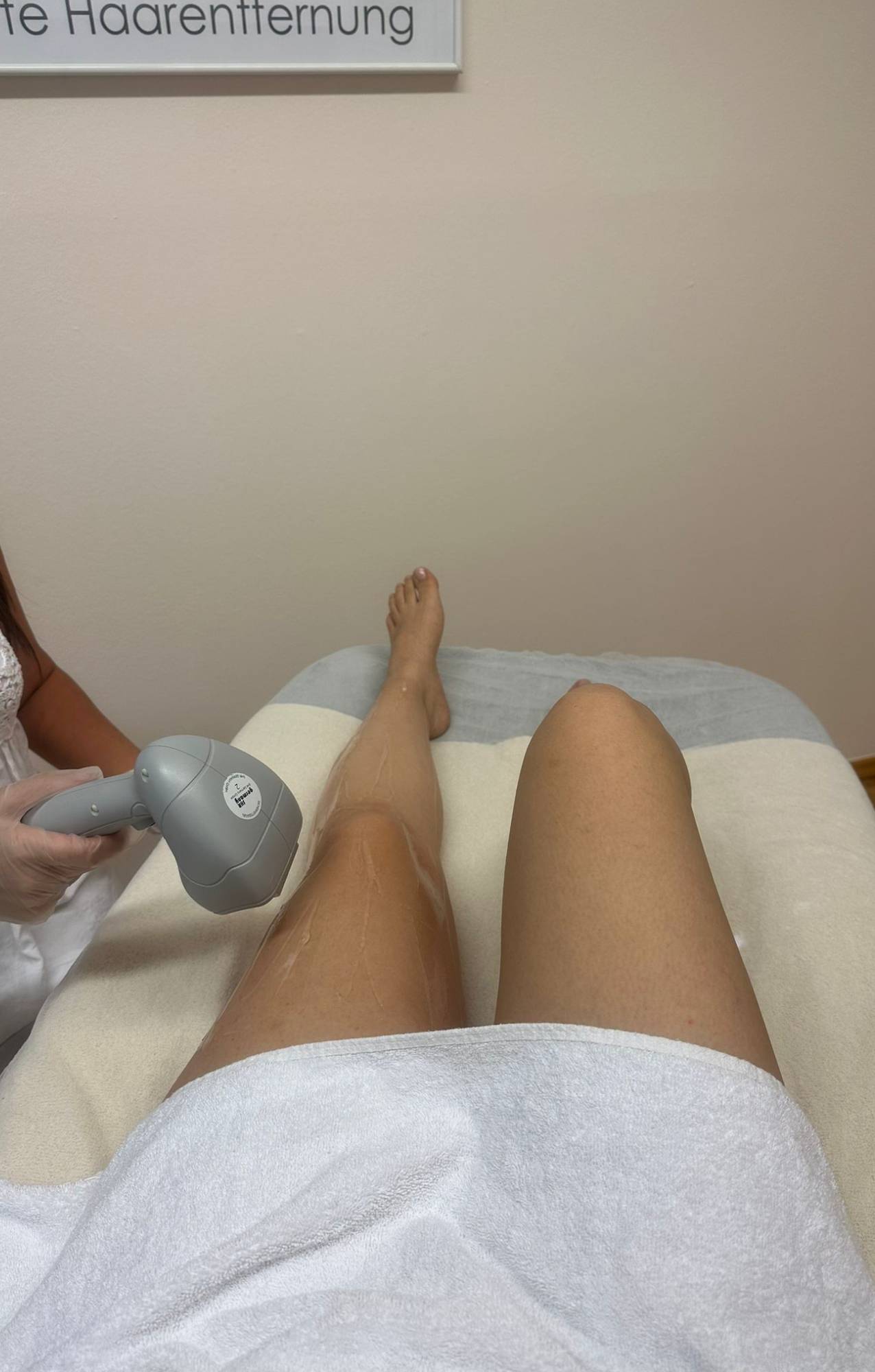 top-view-female-clinician-doing-eyebrow-treatment-woman (2)